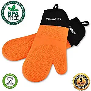FINDANOR Silicone Oven Mitts with Soft Inner Lining - 1 Pair of Extra Long Professional Chef Oven Mitts Heat Resistant, Pot Holder & Baking Gloves - Food Safe, BPA Free and FDA Approved.