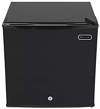 Whynter CUF-110B Energy Star 1.1 Cubic Feet Upright Freezer with Lock, Black